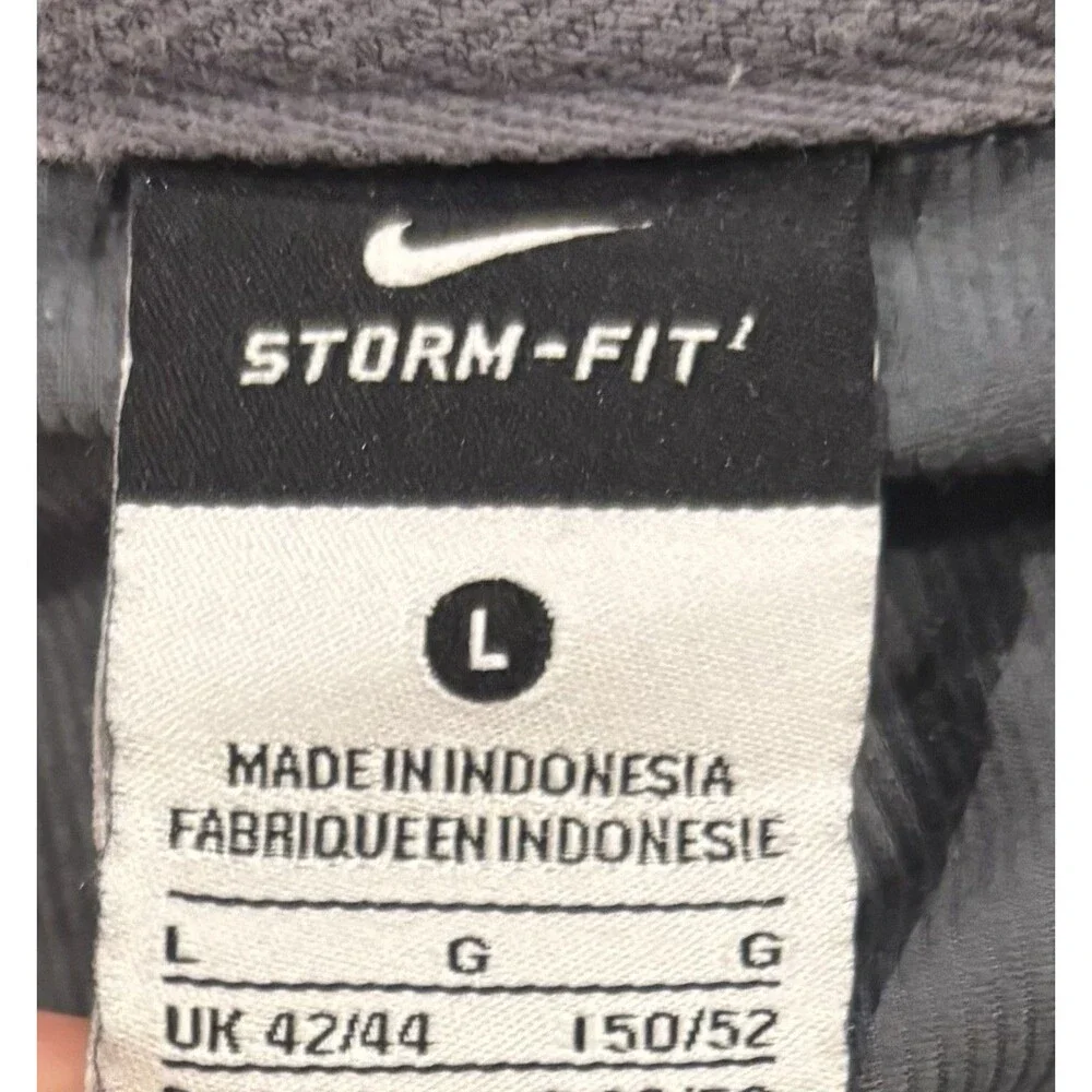 Nike storm fit